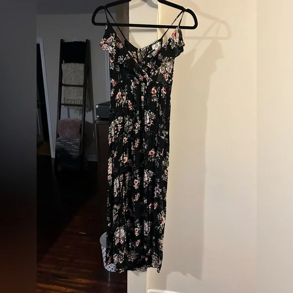 Maxi Dress - Picture 1 of 3